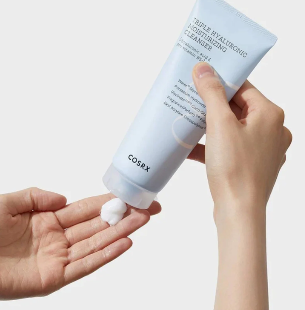 COSRX Hydrium Triple Hyaluronic Moisturizing Cleanser - Ácido Hialurónico + Limpiador Hidratante Profundo - Korean Skin Care